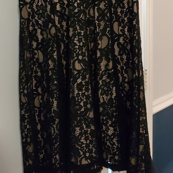 Soprano lace dress - Picture 7 of 7